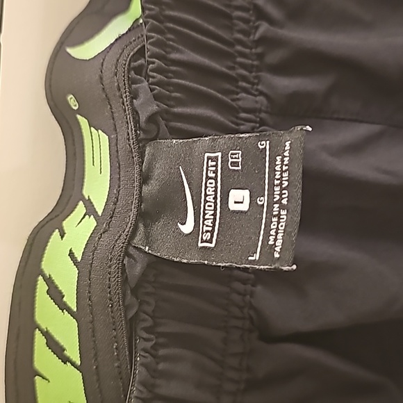 Mens Nike athletic shorts - Picture 4 of 4